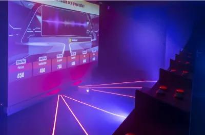 QUIZHUNT poster1