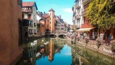 L’escape game extérieur dans les rues d’Annecy poster1