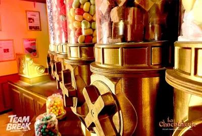 LA CHOCOLATERIE poster1